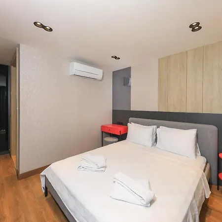 Maidan Aparts Apartment *